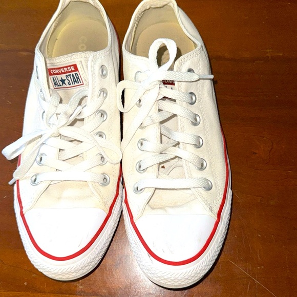 Converse Shoes - Converse Shoes Womens 8
Chuck Taylor All Star Lace Up
Sneakers 537084F White